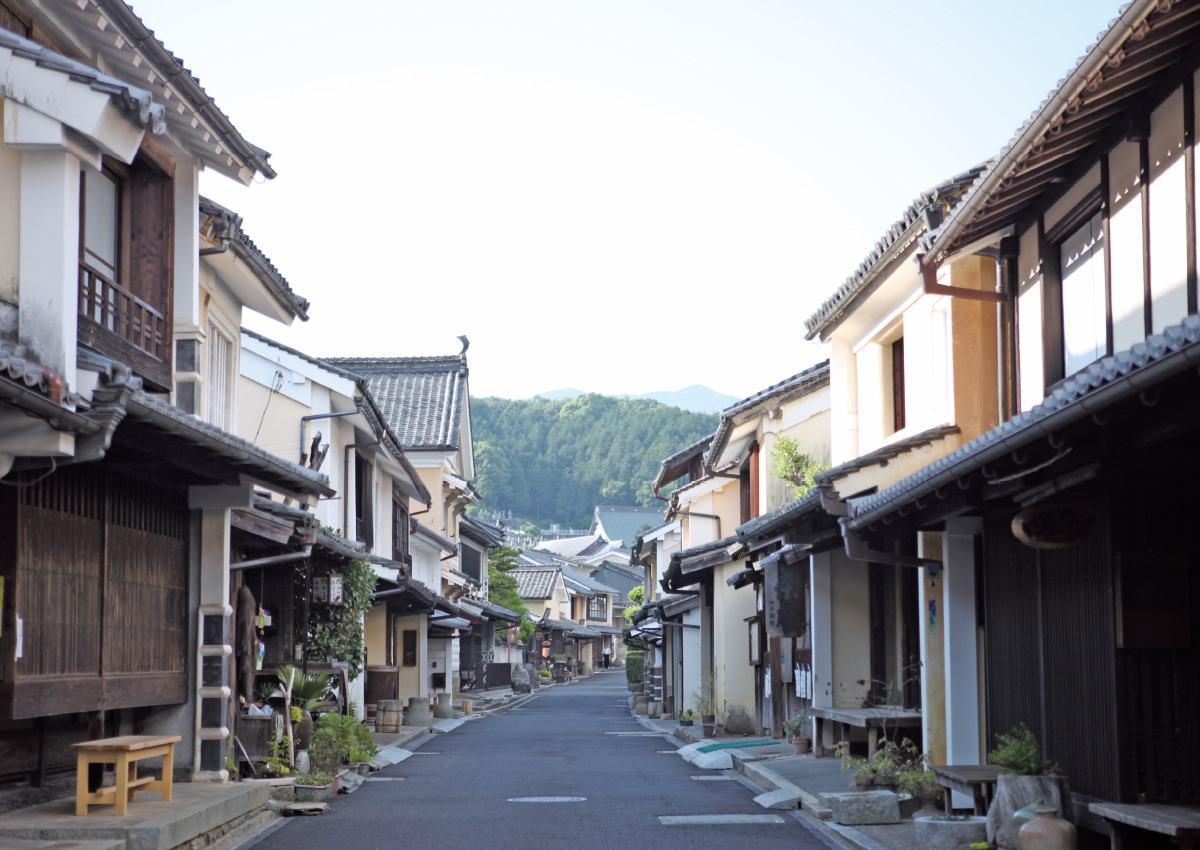 Old-Fashioned Townscapes Rife with the Traditional Culture of Uchiko