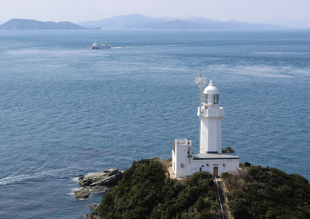 Sadamisaki Lighthouse, Guardian of Hoyo Strait on the Westernmost Tip of Shikoku
