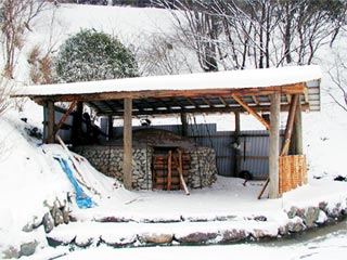 雪の「茶霧窯」