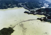 早明浦ダムの濁水状況