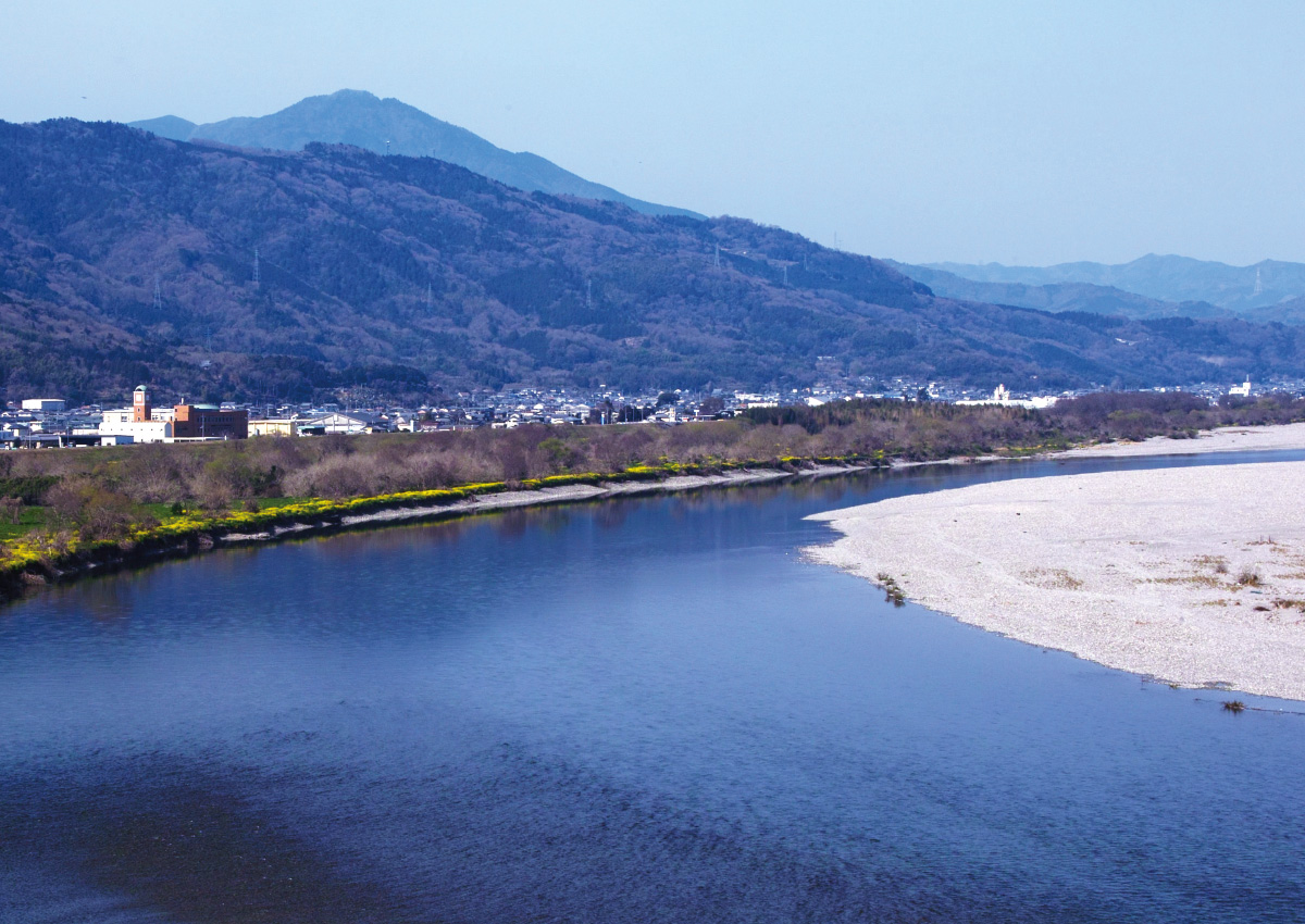 눈 아래로 펼쳐지는 유구한 대하 ‘시코쿠사부로 요시노강’