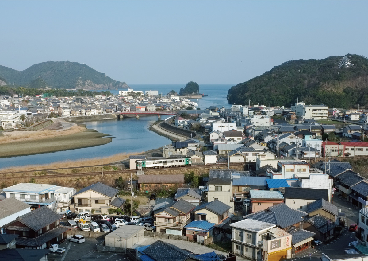 從藥王寺飽覽「日和佐」的街景