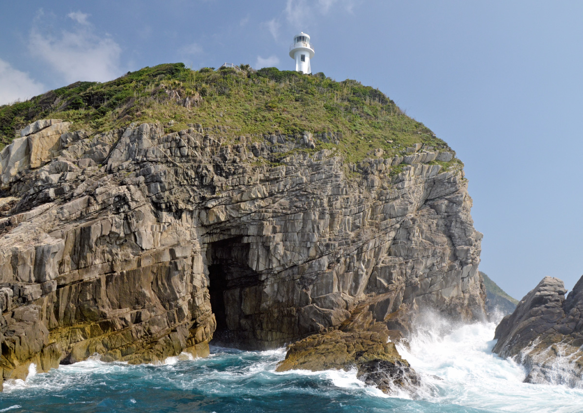 Cruise Unexplored Seas: Cape Ashizuri Rock Art Carved by the Kuroshio Current 