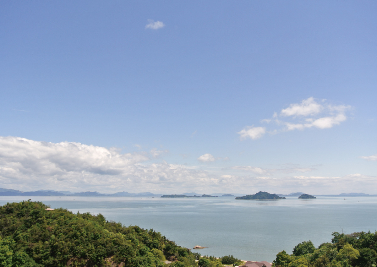 石鎚山系と燧灘の多島美をぐるっと満喫