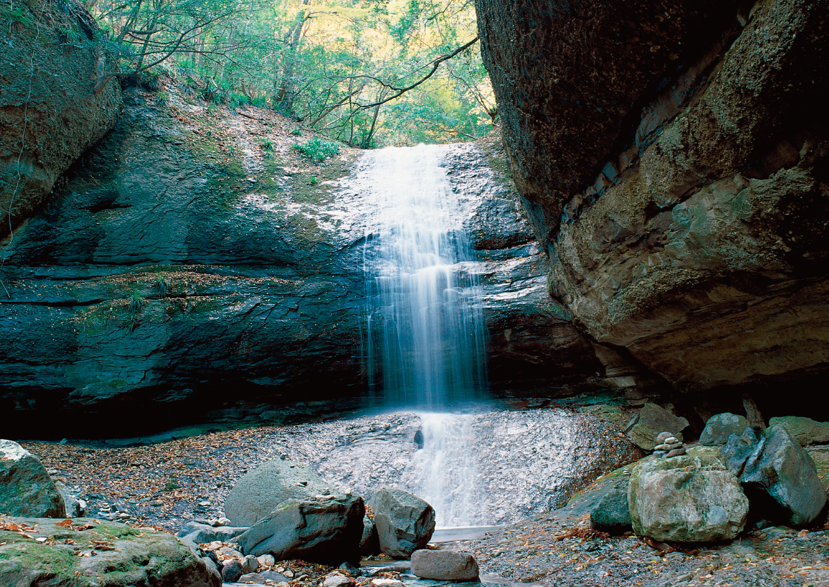 Namegawa Gorge, a World of Art Wrought by Nature