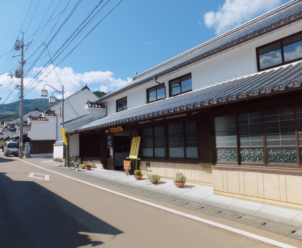 Historic town of Two-Storied Udatsu
