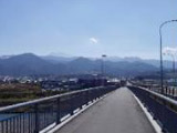 国道196号　中山川大橋側道橋から見た石鎚山