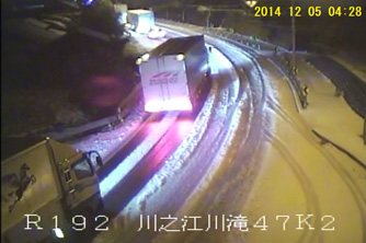 写真：【立ち往生車両の状況】