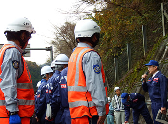 写真：【四国地方整備局　道路部長　講評】