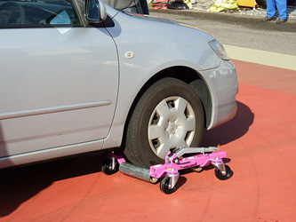写真：【車両簡易移動器具】