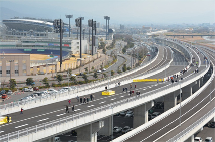 写真：【坊ちゃんスタジアム付近全景】