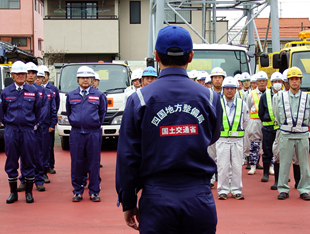 写真：【松山河川国道事務所長　訓示】