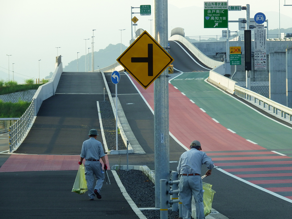 写真：【松山外環　インター線　余戸南ＩＣ付近】