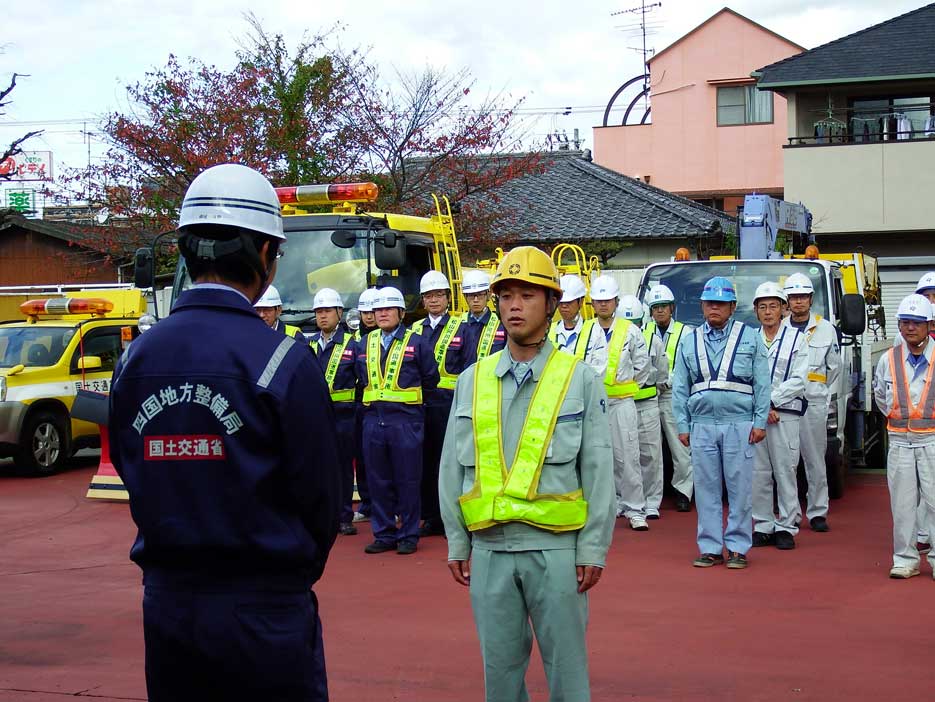 写真：【業者代表の決意表明】