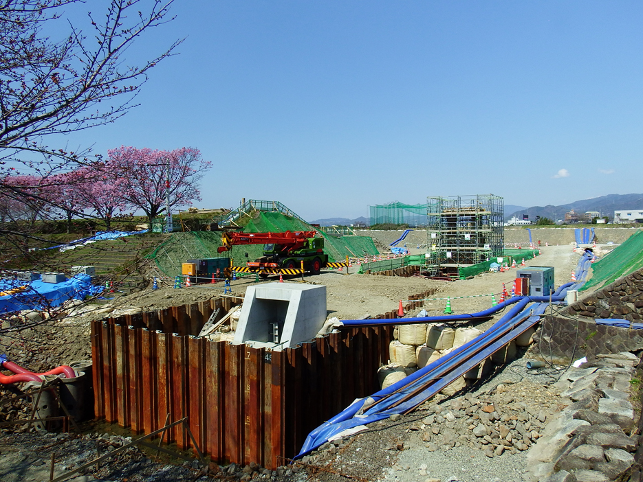 写真：【工事状況（平成２８年３月）】