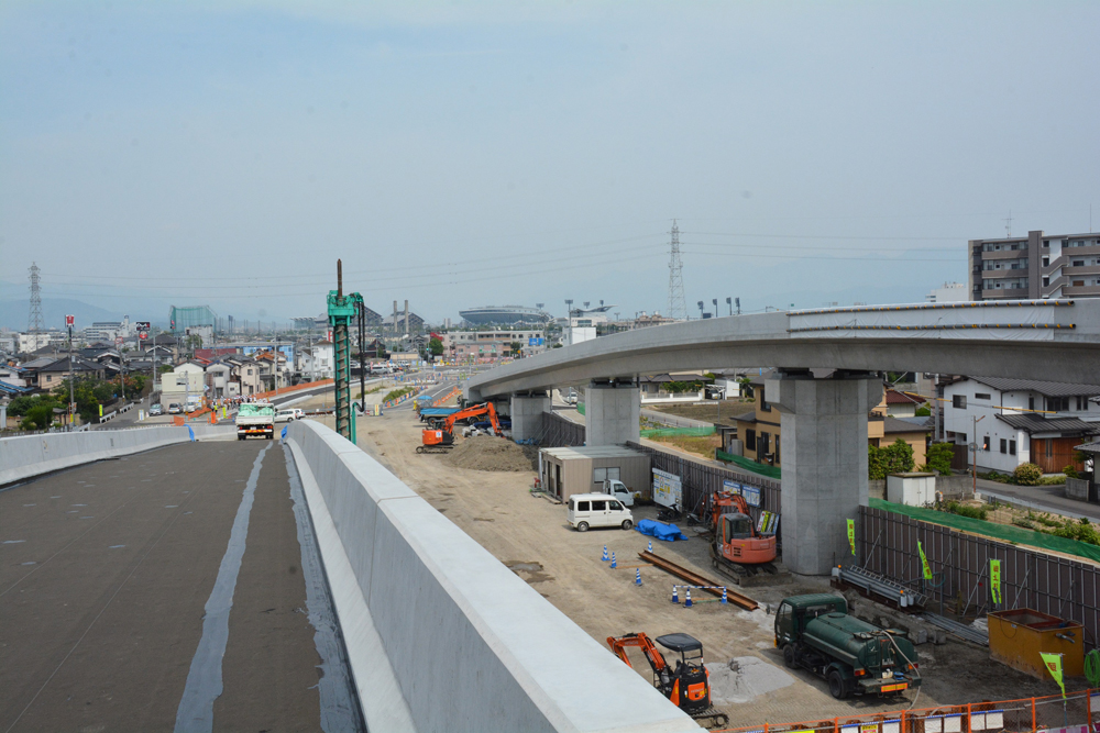 写真：【国道５６号　松山ＩＣ方向】