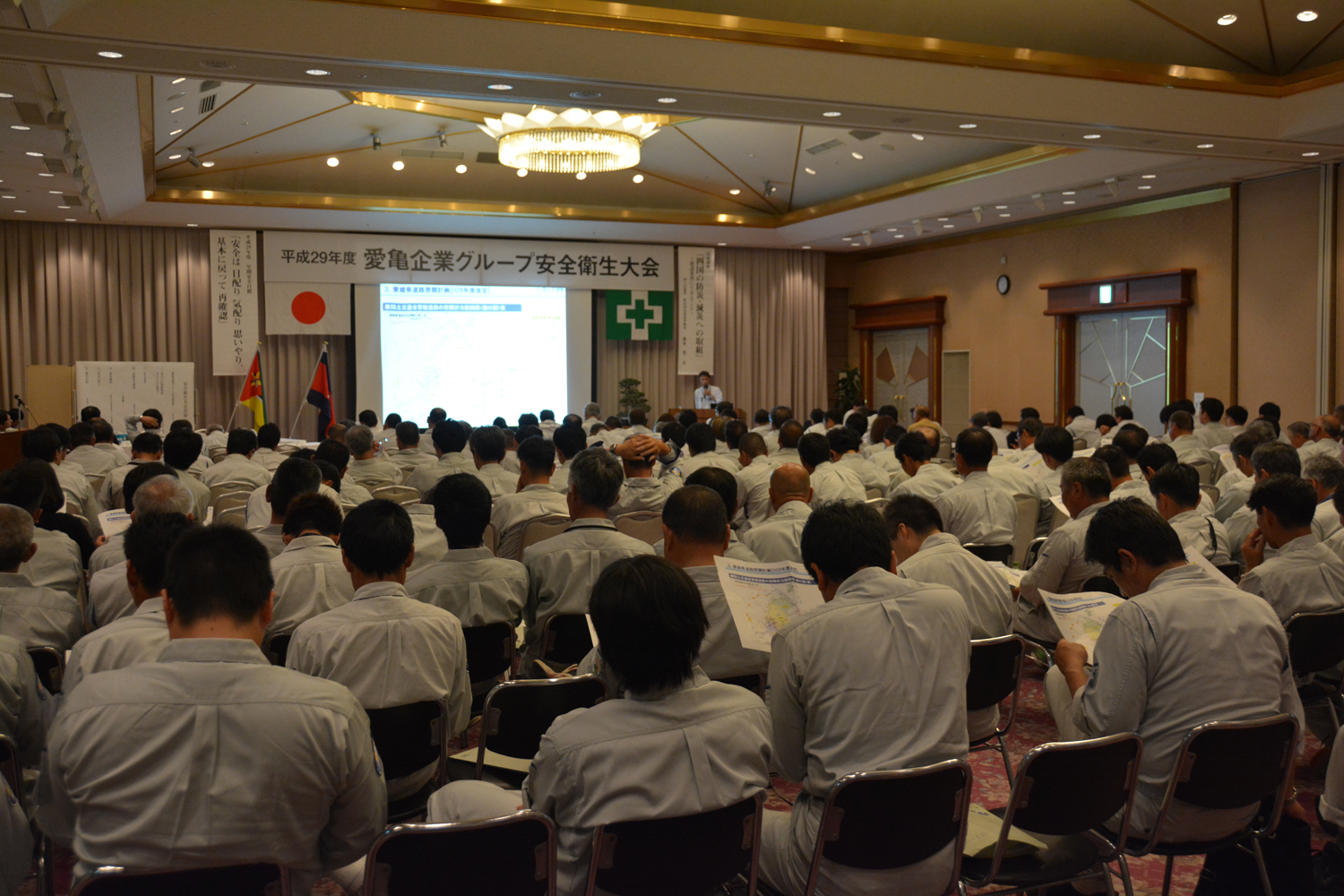 写真：【側道橋見学】