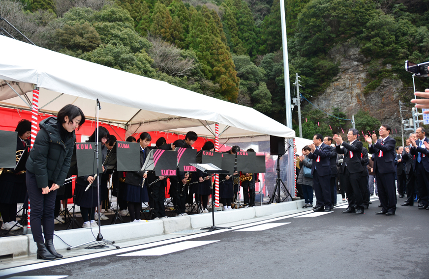 写真：【ブラスバンド演奏】