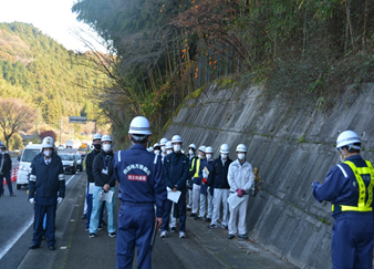 写真：【事務所長挨拶】