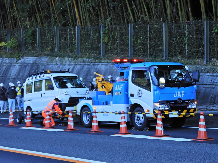 写真：【車両移動】