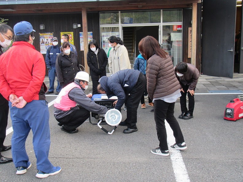 写真：【発電機使用訓練】