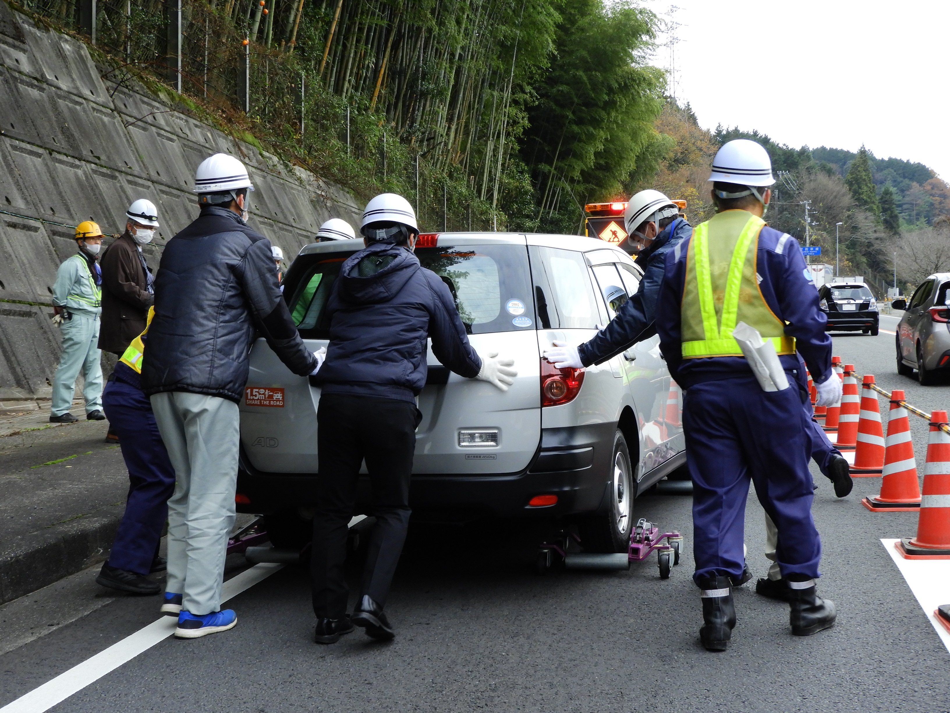 写真：【車両移動】