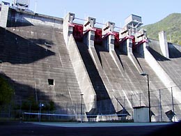 減勢工いこい広場・昼間