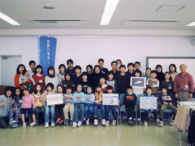 2階会議室での集合写真